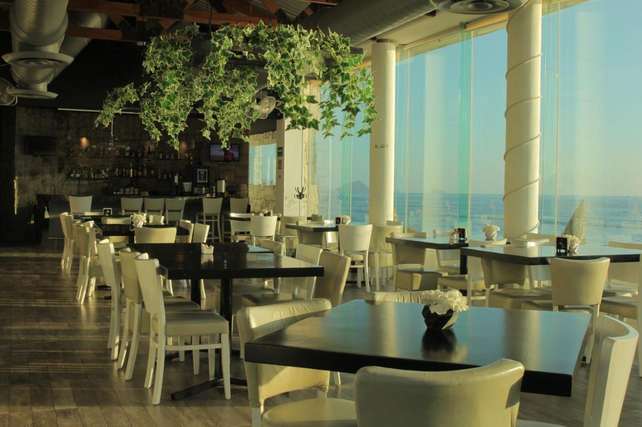 Hotel Quijote Inn Mazatlan Exterior photo