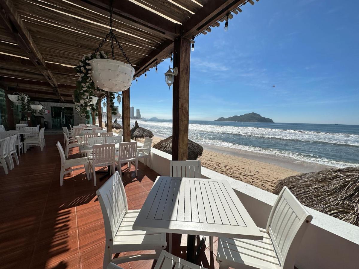 Hotel Quijote Inn Mazatlan Exterior photo
